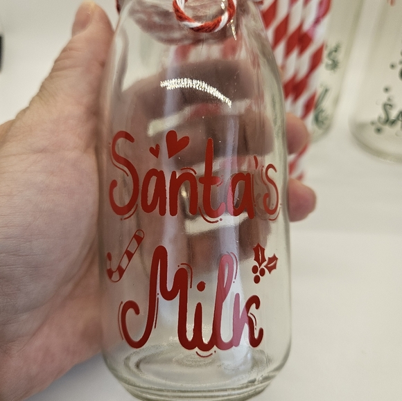 NIB Christmas Eve set - Picture 5 of 5